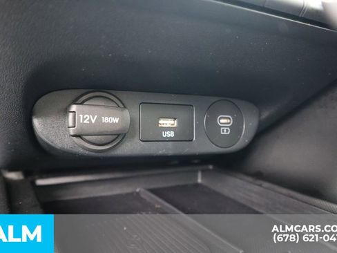 Used 2025 Hyundai Elantra Sport FWD image 30