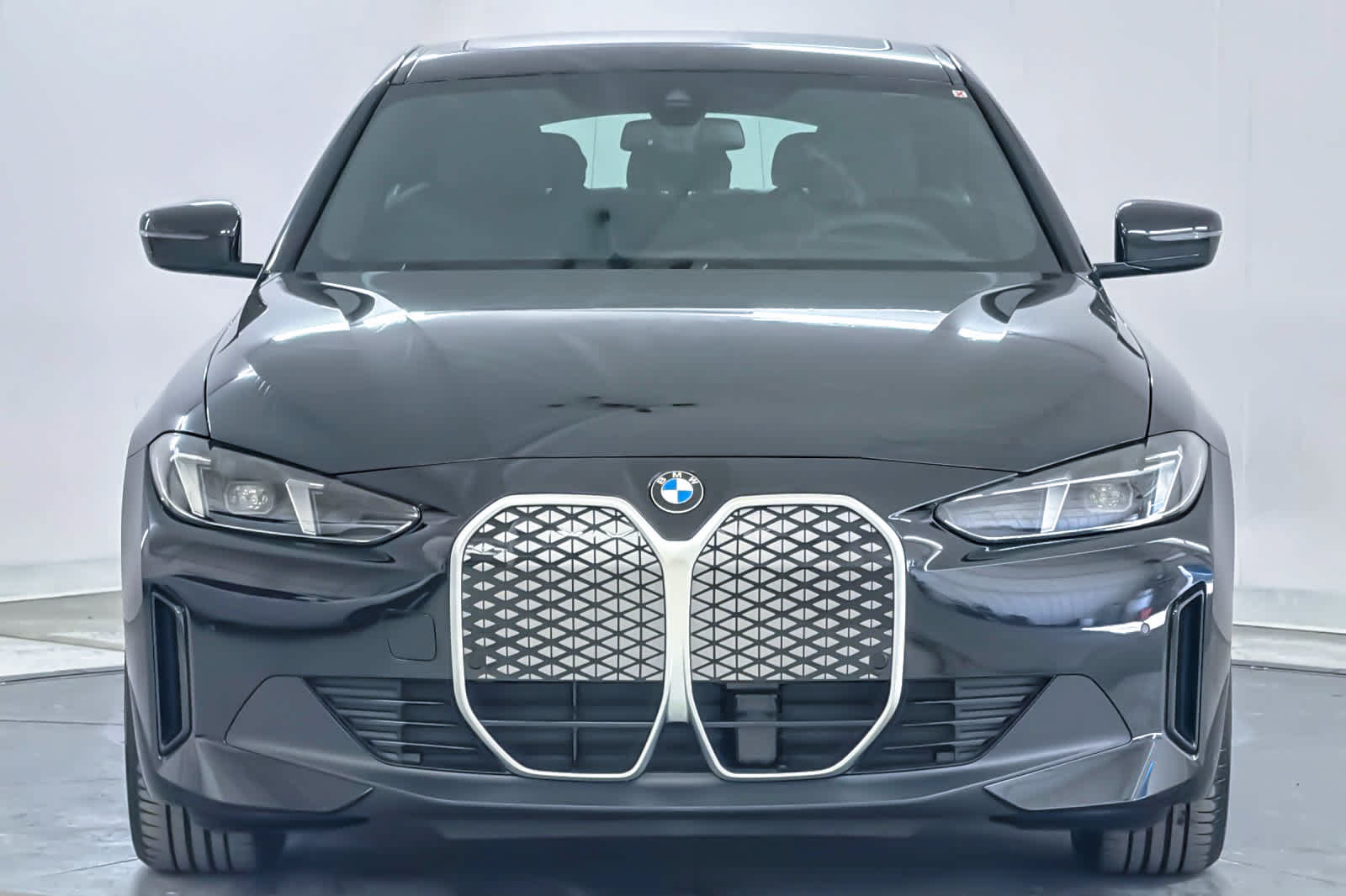 New 2026 BMW i4 eDrive40 w/ Premium Package RWD image 10