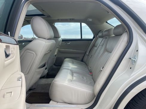 Used 2010 Cadillac DTS Premium w/ Driver Awareness Package image 9