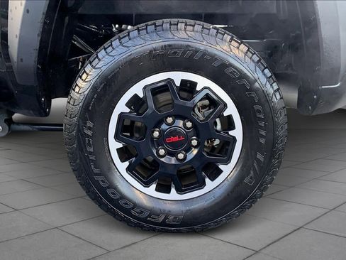 Used 2024 Toyota Tacoma TRD Off-Road w/ TRD Off Road Upgrade Package image 10
