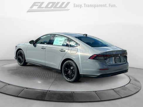 New 2025 Honda Accord SE image 5