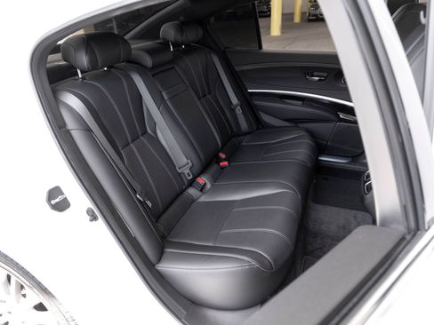Used 2018 Acura RLX w/ Technology Package FWD image 22
