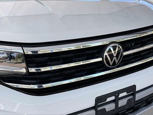 Used 2023 Volkswagen Atlas SE w/ Panoramic Sunroof Package AWD/4WD image 30