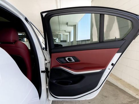 Certified 2025 BMW 330i Sedan w/ M Sport Package image 23