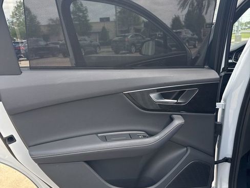 Used 2025 Audi Q7 3.0T Premium Plus w/ Premium Plus Package image 8