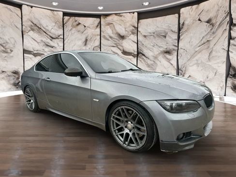 Used 2007 BMW 335i Coupe image 4