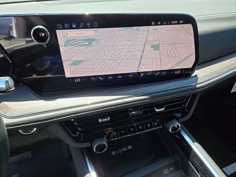 New 2026 Chevrolet Tahoe Premier AWD/4WD image 13