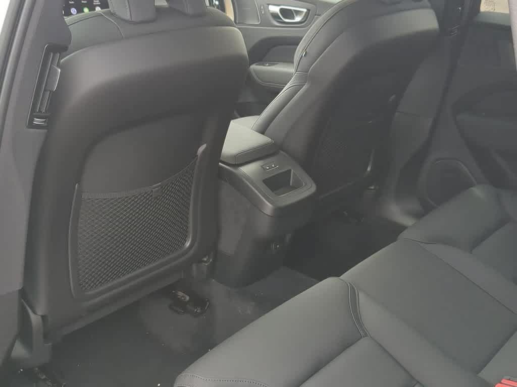Used 2026 Volvo XC60 B5 Plus w/ Protection Package Premier AWD/4WD image 17