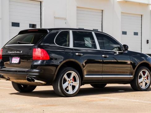Used 2006 Porsche Cayenne Turbo S AWD/4WD image 37