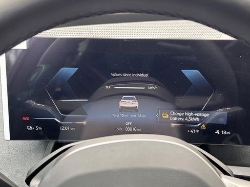 Used 2026 BMW iX xDrive45 image 14