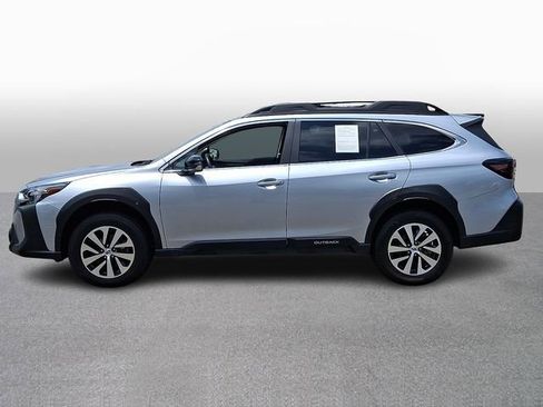 Used 2024 Subaru Outback Premium AWD/4WD image 7