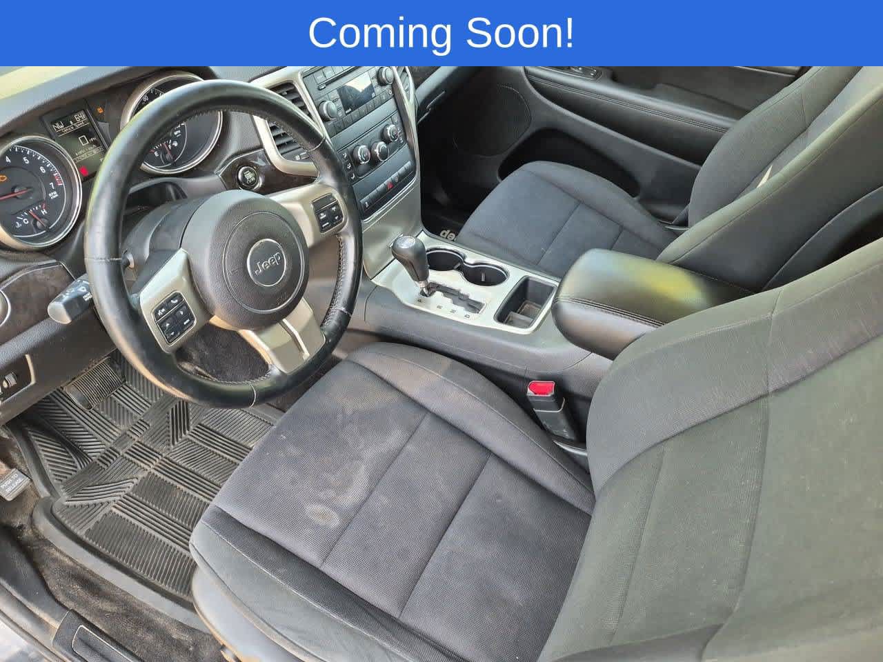 Used 2011 Jeep Grand Cherokee Laredo w/ Security & Convenience Group AWD/4WD image 2