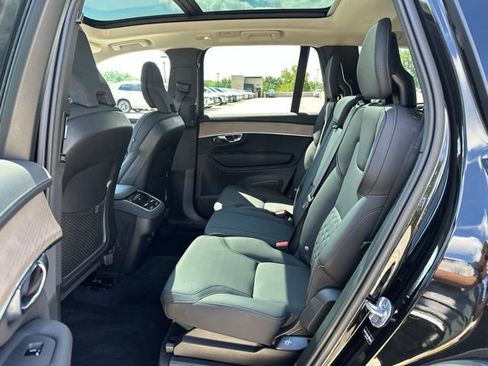Certified 2025 Volvo XC90 B5 Core AWD/4WD image 14