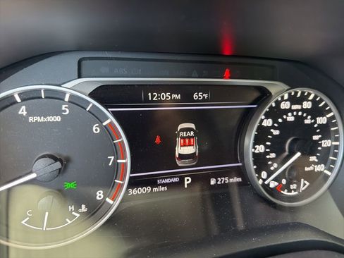 Used 2025 Nissan Rogue SV FWD image 15