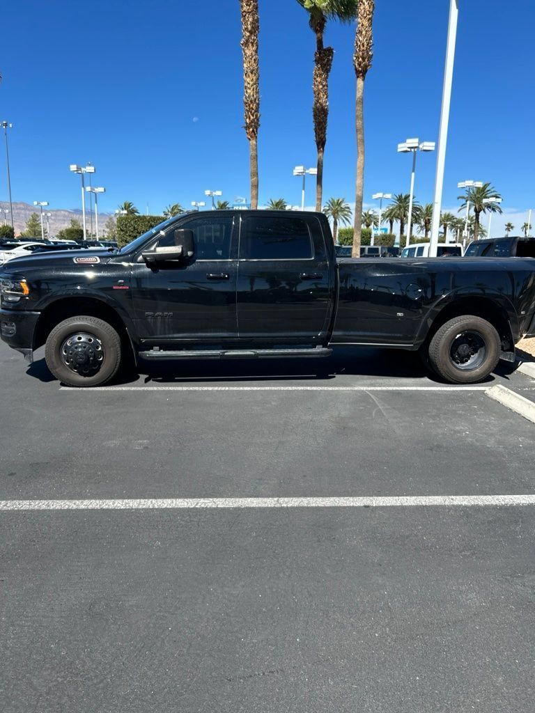 Used 2022 RAM 3500 Limited AWD/4WD image 1