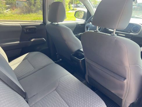Used 2023 Toyota Tacoma SR5 RWD image 13