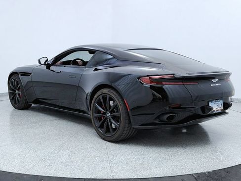 Used 2018 Aston Martin DB11 Coupe RWD image 3