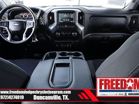 Used 2022 Chevrolet Silverado 2500 Custom w/ Custom Convenience Package image 11