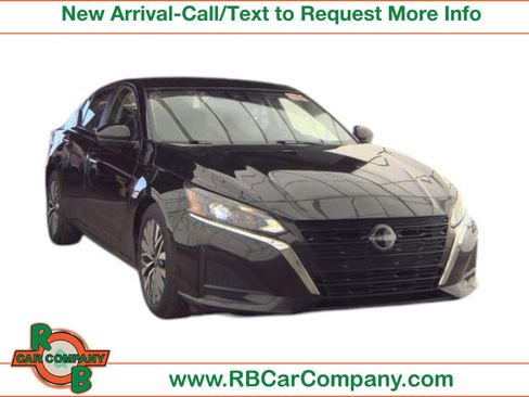 Used 2023 Nissan Altima 2.5 SV w/ SV Premium Package AWD/4WD image 1