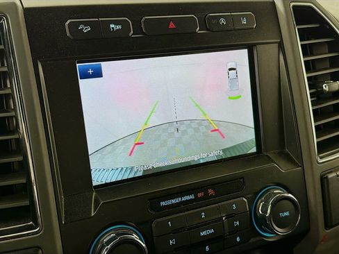 Used 2020 Ford F150 Lariat image 18