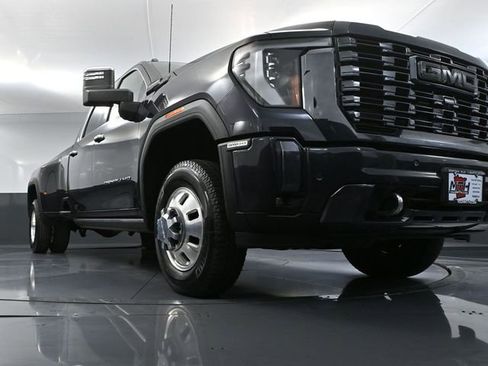 Used 2024 GMC Sierra 3500 Denali Ultimate AWD/4WD image 63