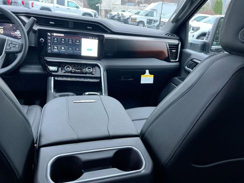 New 2026 GMC Sierra 2500 Denali image 19