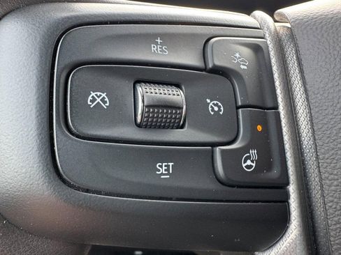 Used 2024 GMC Sierra 2500 Denali w/ Technology Package image 17