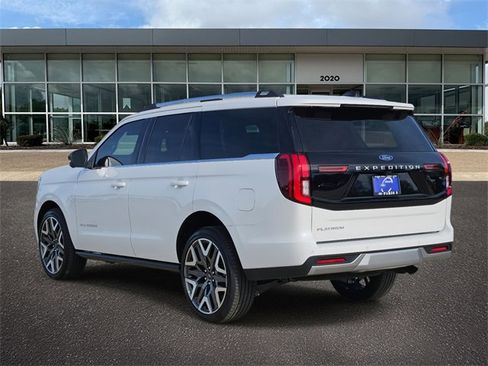 New 2025 Ford Expedition Platinum w/ Platinum Ultimate Package image 4