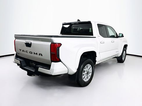 Used 2024 Toyota Tacoma SR5 image 9