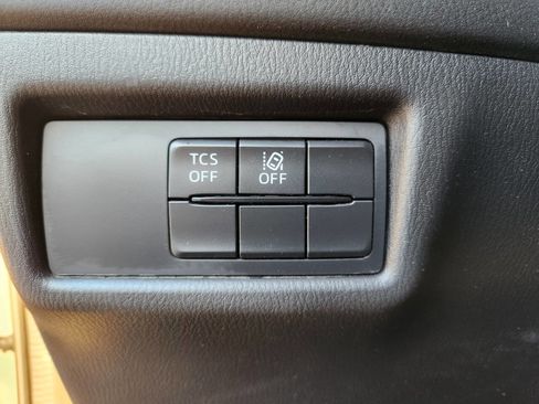 Used 2019 MAZDA CX-5 Touring image 18