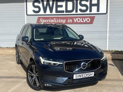 Used 2021 Volvo XC60 T5 Momentum w/ Premium Package