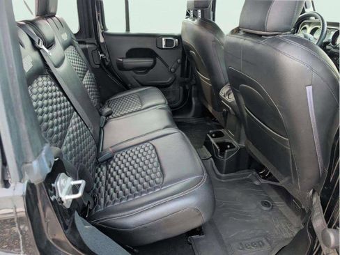 Used 2022 Jeep Wrangler Unlimited Sport image 17