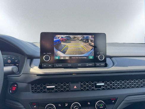 Used 2025 Honda Accord SE image 14