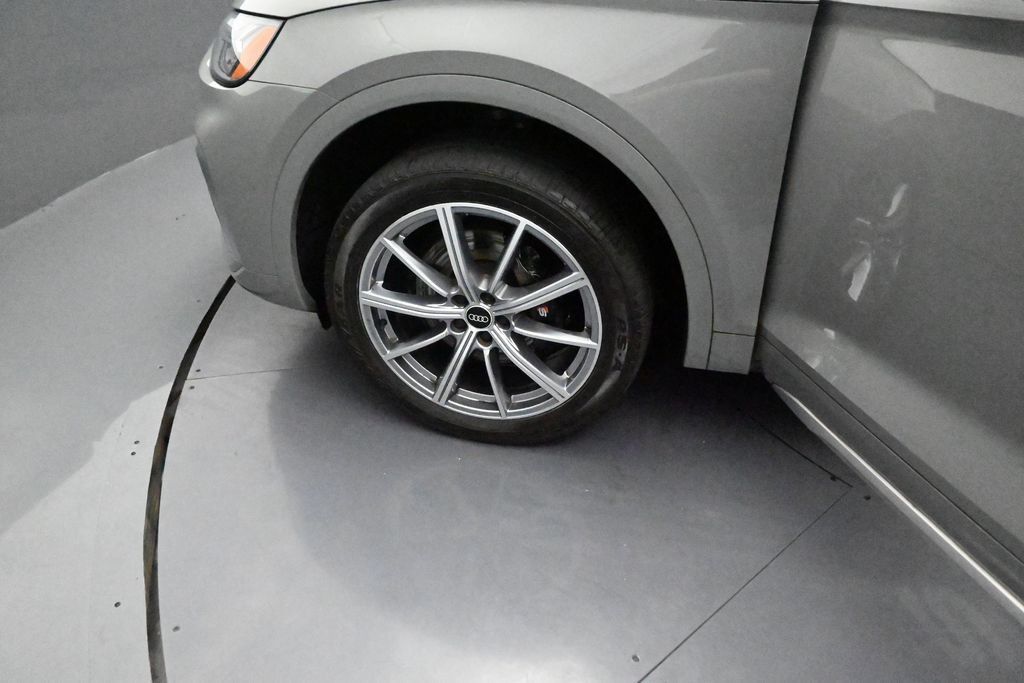 Used 2021 Audi SQ5 Premium Plus w/ Premium Plus Package AWD/4WD image 13