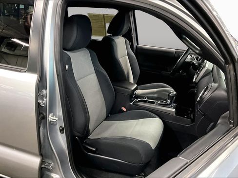 Certified 2023 Toyota Tacoma TRD Sport AWD/4WD image 8
