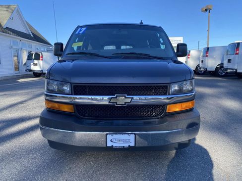 Used 2017 Chevrolet Express 3500 LT w/ LT Preferred Equipment Group image 2