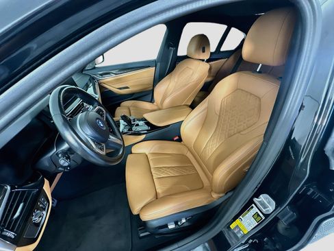Used 2023 BMW 530e w/ Executive Package RWD image 13