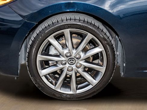 Used 2018 MAZDA MAZDA3 Grand Touring image 37