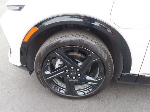 Certified 2025 Chevrolet Equinox EV RS w/ Convenience Package II AWD/4WD image 8