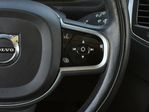 Used 2019 Volvo XC90 T6 Momentum w/ Advanced Package AWD/4WD image 15