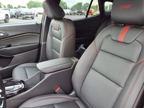 New 2025 Chevrolet Trax RS w/ Driver Confidence Package image 12