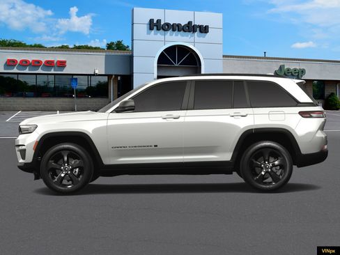 New 2025 Jeep Grand Cherokee Limited w/ Black Appearance Package image 3