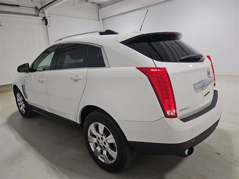 Used 2016 Cadillac SRX Luxury w/ Driver Awareness Package AWD/4WD image 4