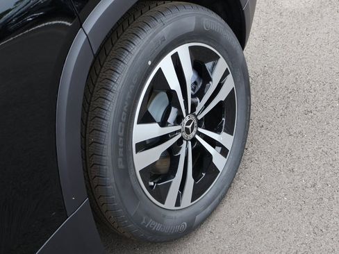 New 2025 Mercedes-Benz GLB 250 4MATIC image 40