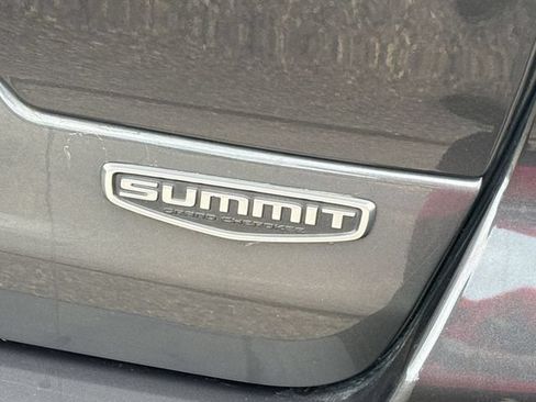 Used 2022 Jeep Grand Cherokee Summit w/ Adv Protech Group IV AWD/4WD image 10