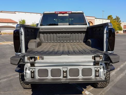 New 2026 GMC Sierra 2500 Denali w/ Denali Reserve Package AWD/4WD image 12