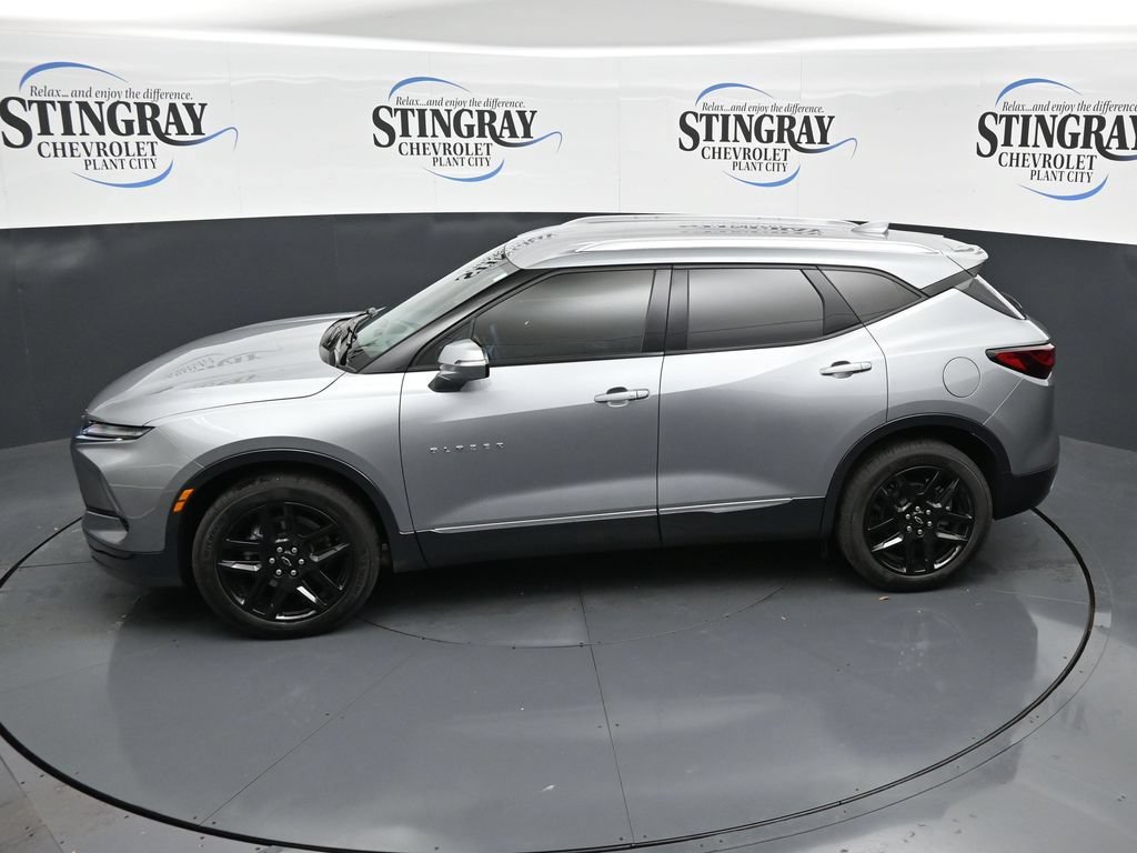 Certified 2024 Chevrolet Blazer Premier w/ Driver Confidence II Package FWD image 21