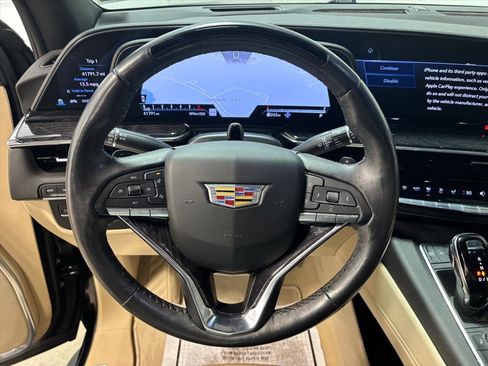 Used 2023 Cadillac Escalade Premium Luxury image 20
