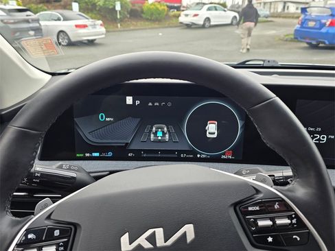 Used 2022 Kia EV6 Wind image 27
