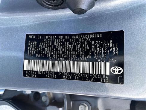 Used 2025 Toyota Corolla LE FWD image 35